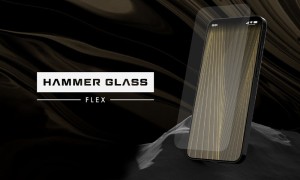Szklo-hybrydowe-HAMMER-GLASS-Flex-do-Apple-iPhone-15-lifestyle.jpg